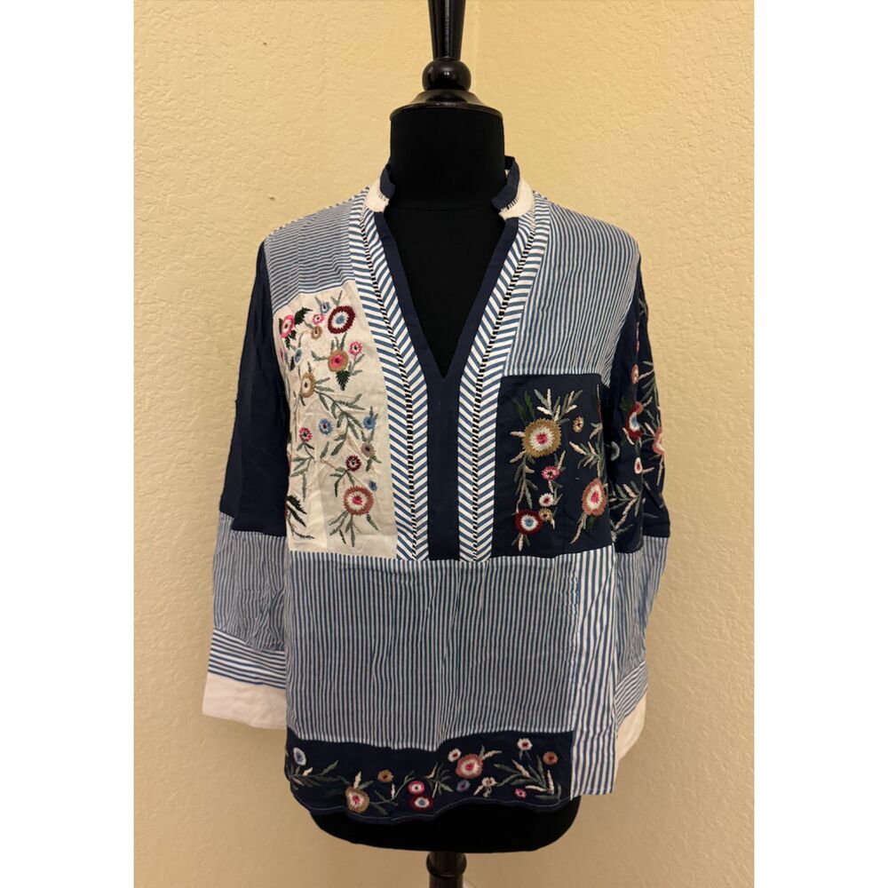 Chico's V Neck Patchwork Embroidered Mixed Print Top - Sz 1P (8/10P)